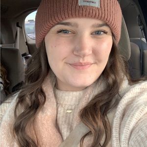 Meet your Posher, Hannah